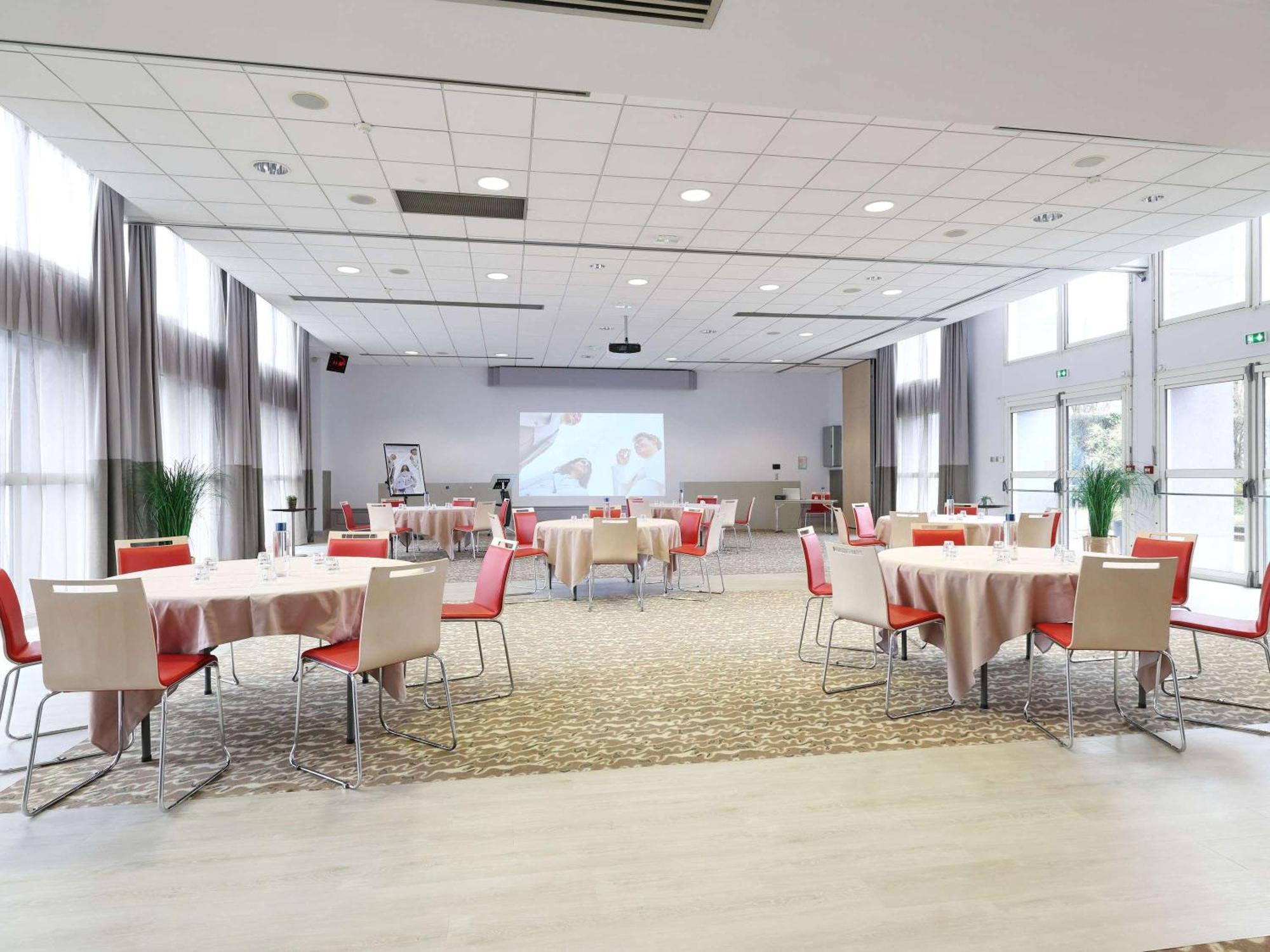 Mercure Grenoble Centre Porte Des Alpes Luaran gambar