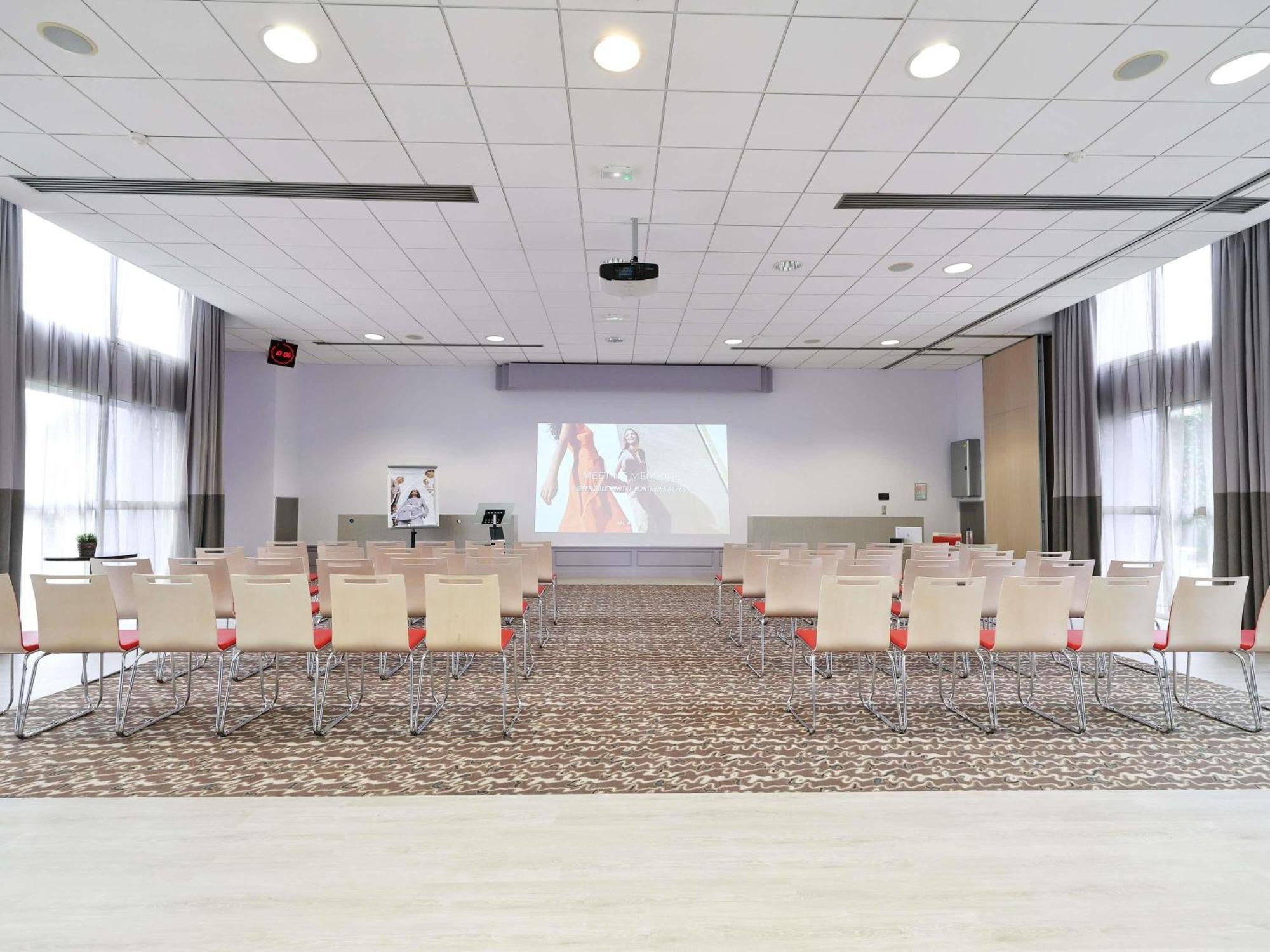 Mercure Grenoble Centre Porte Des Alpes Luaran gambar